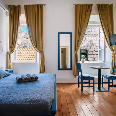 Apartment Le Mura Old Town By Duhomes